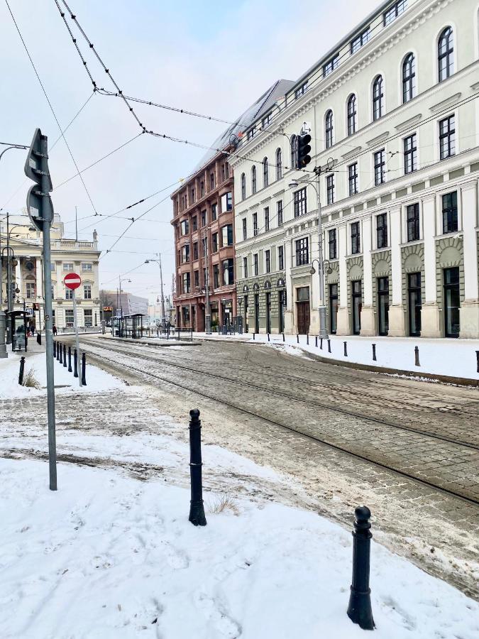 Good Morning 1 Pietro -jarmark Swiateczny 100m-netflix - Parking W Cenie Wroclaw
