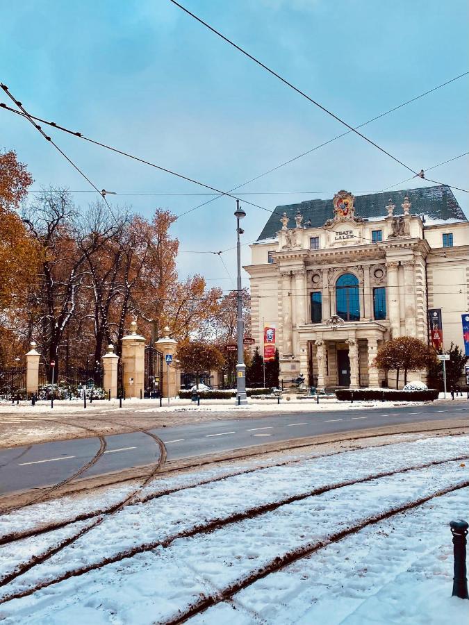 Good Morning 1 Pietro -jarmark Swiateczny 100m-netflix - Parking W Cenie * Wrocław