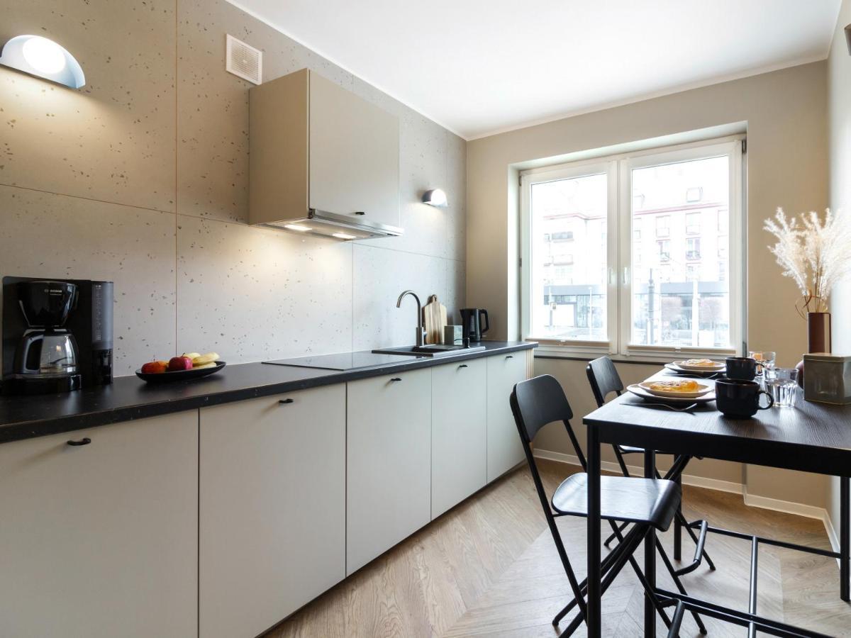 Good Morning 1 Pietro -jarmark Swiateczny 100m-netflix - Parking W Cenie